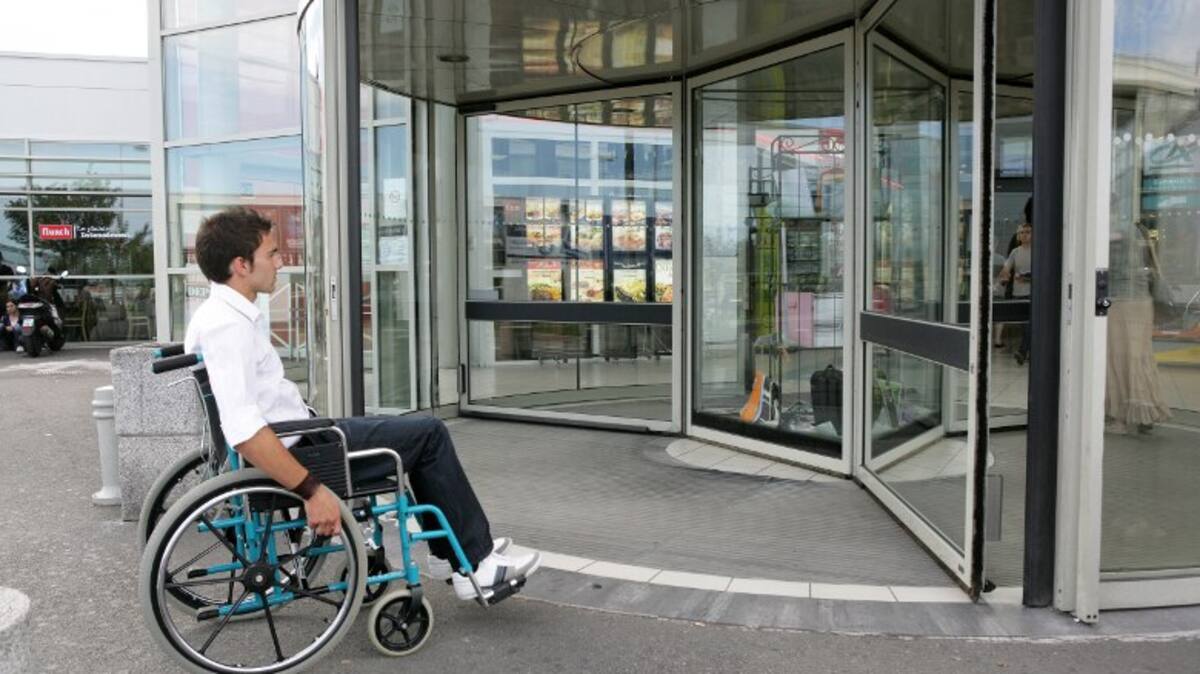 Journée internationale des personnes handicapées: le CAPVISH réclame des efforts pour améliorer l’accessibilité des bâtiments