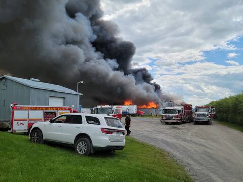 Incendie majeur à Saint-Hyacinthe: plus de 1000 porcs seraient morts