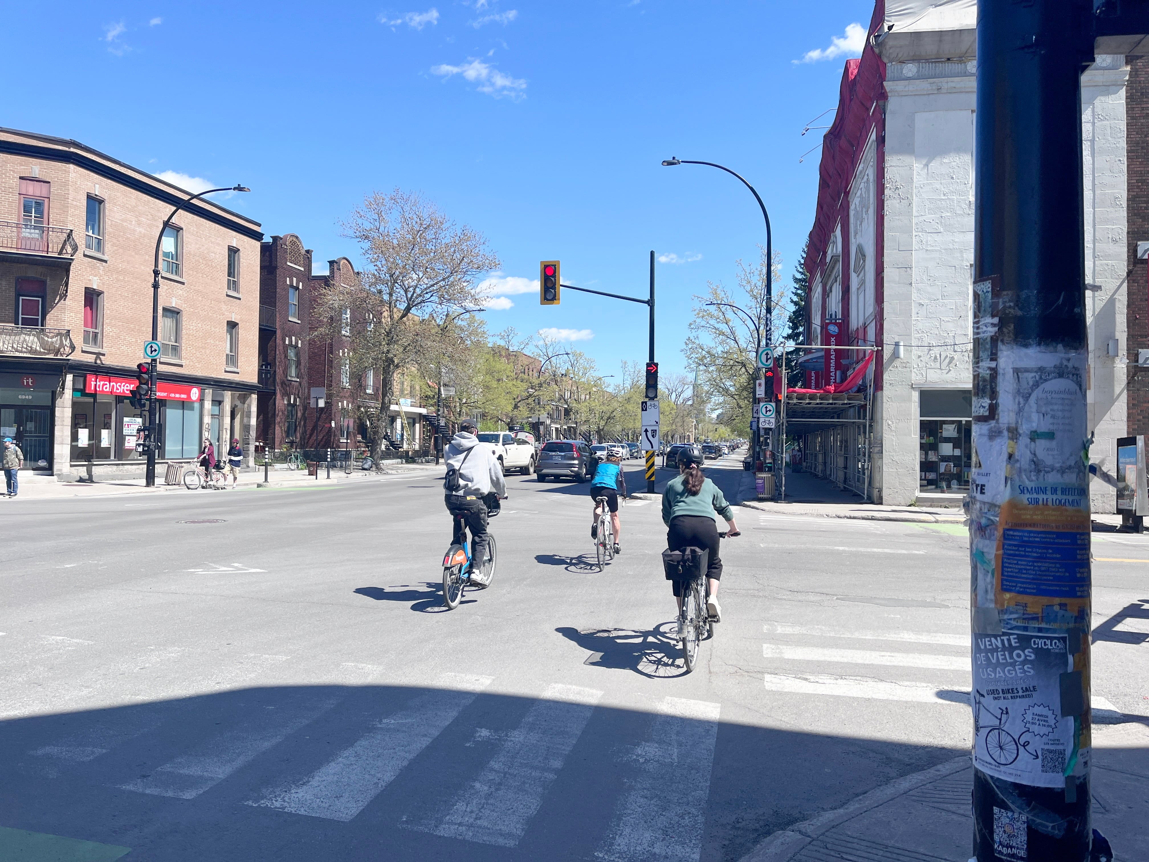 Feux rouges br&ucirc;l&eacute;s le long du R&eacute;seau express v&eacute;lo (REV) de Val&eacute;rie Plante