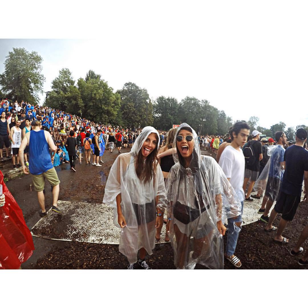 Quoi porter lors d'un festival sous la pluie?