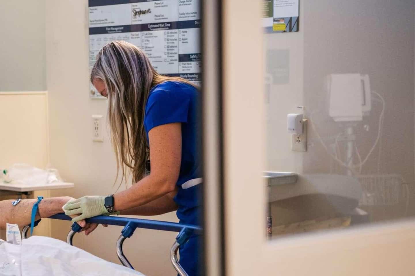 «Ceux qui rentrent aux soins intensifs, c’est uniquement des non-vaccinés», affirme Dubé «Ceux qui rentrent aux soins intensifs, c’est uniquement des non-vaccinés», affirme Dubé