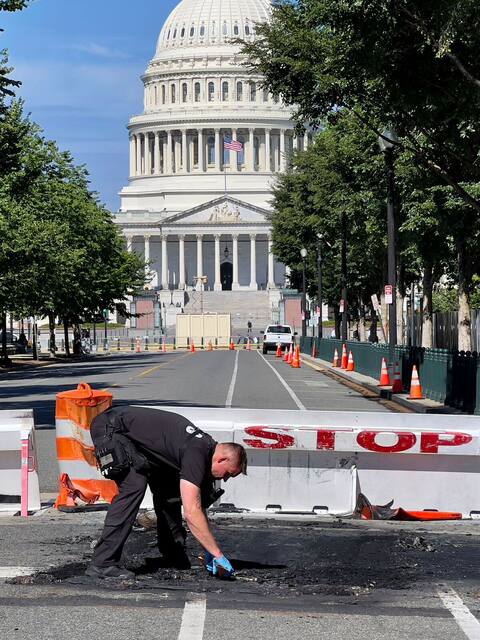 Man kills himself after running into block near US Capitol