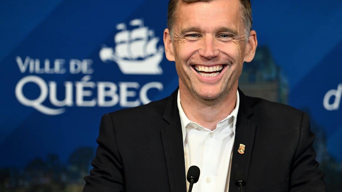 Bruno Marchand Satisfait De Son Salaire De 200 000$ | JDQ