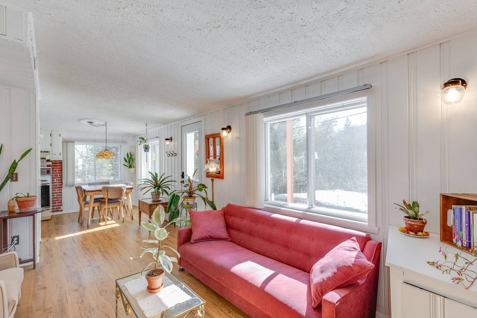 Une chalet près de l'eau à vendre pour 198 000$