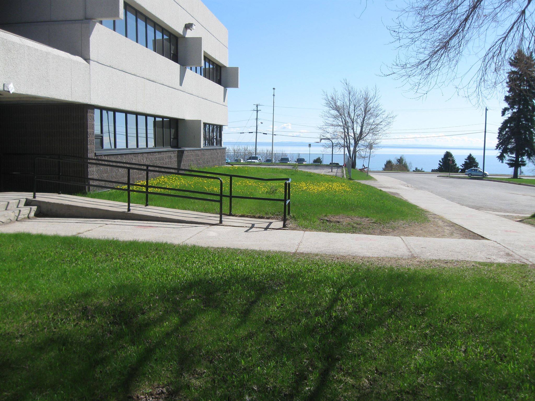 Les écoles de Mashteuiatsh resteront fermées | TVA Nouvelles