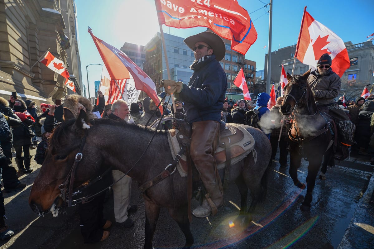 Le &laquo;convoi de la libert&eacute;&raquo; vu de l&rsquo;&eacute;tranger