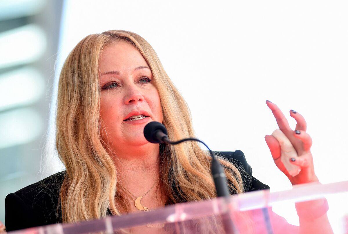 «Je suis tellement en colère»: Christina Applegate s'ouvre sur sa ...