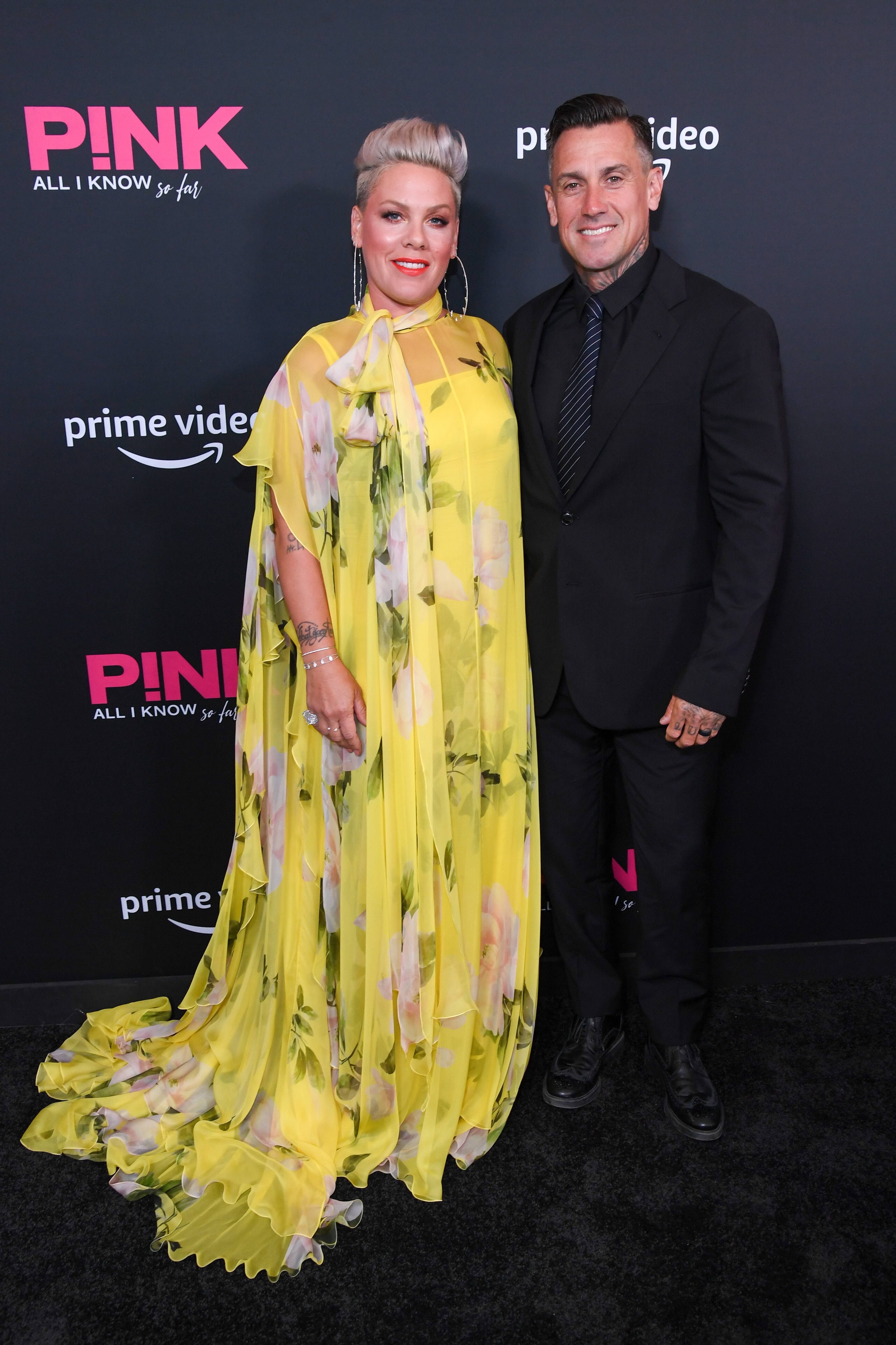 Pink dément les rumeurs de divorce après 20 ans de mariage | 7 Jours