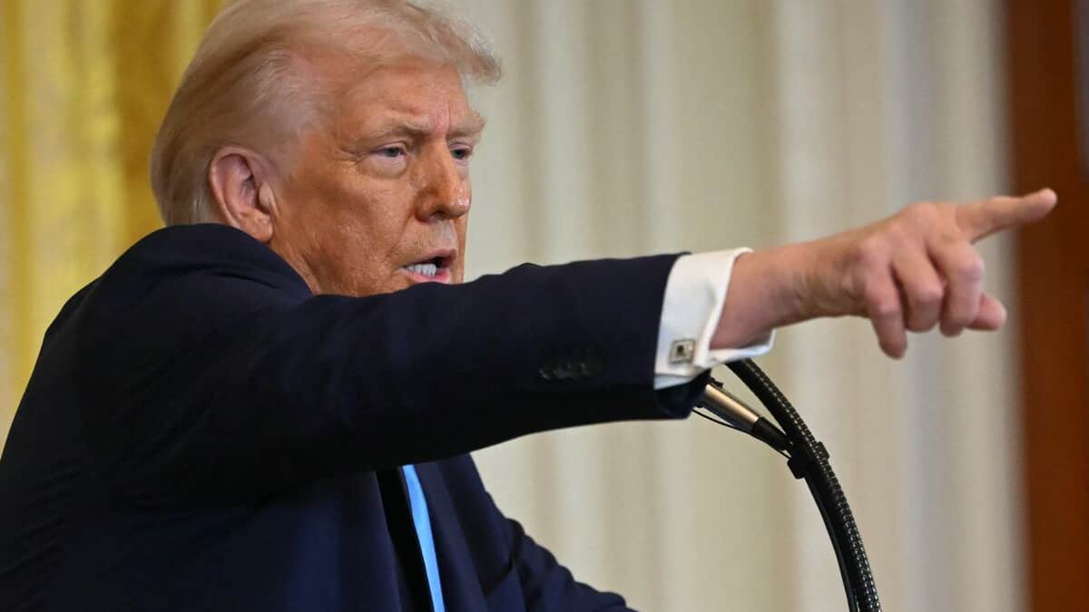 «Nous n’allons pas tolérer cela»: Trump s’indigne contre la poursuite du procès de Nétanyahou