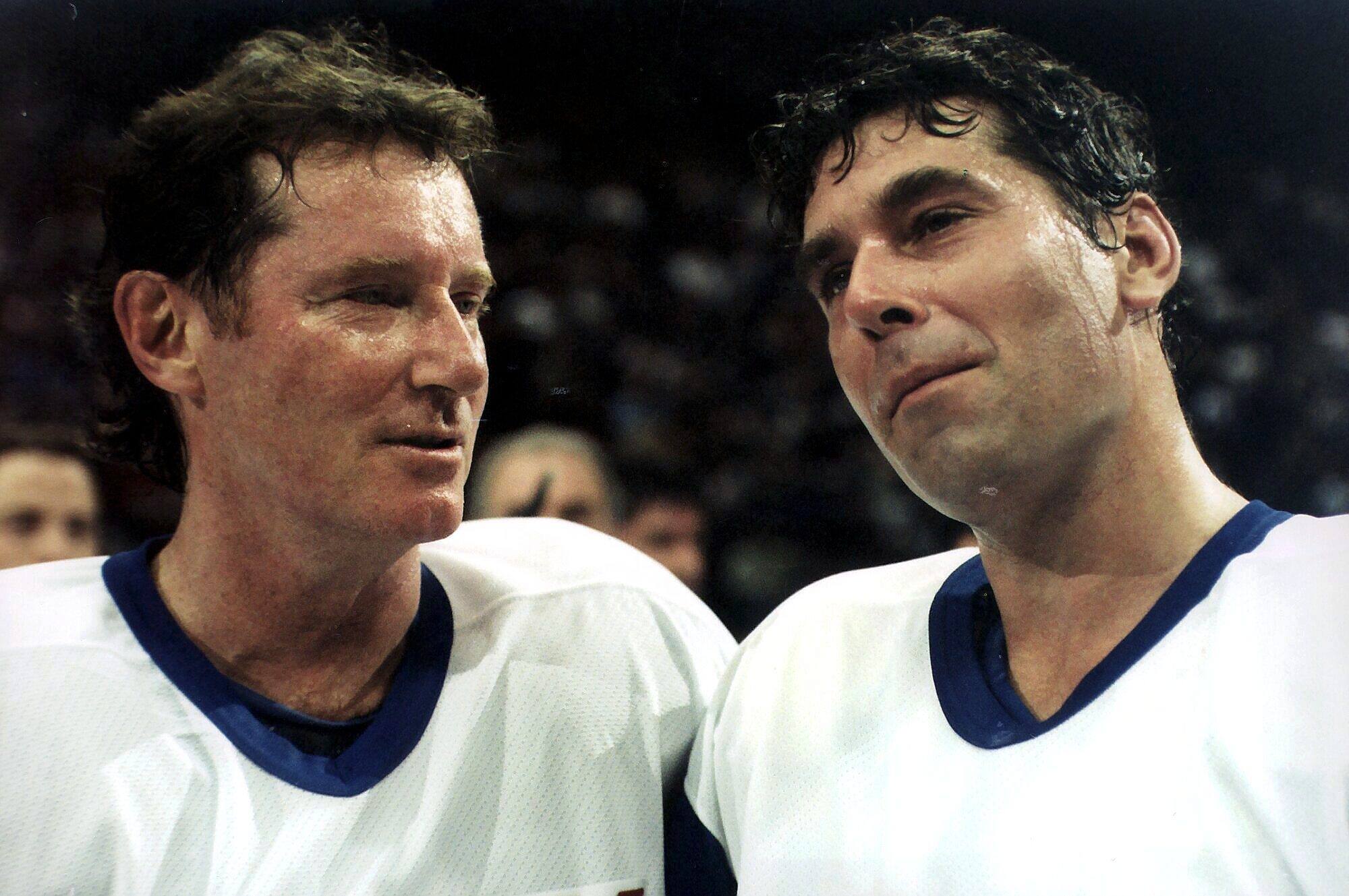 Marc Messier et Carl Marotte sur le plateau de «Lance et compte».