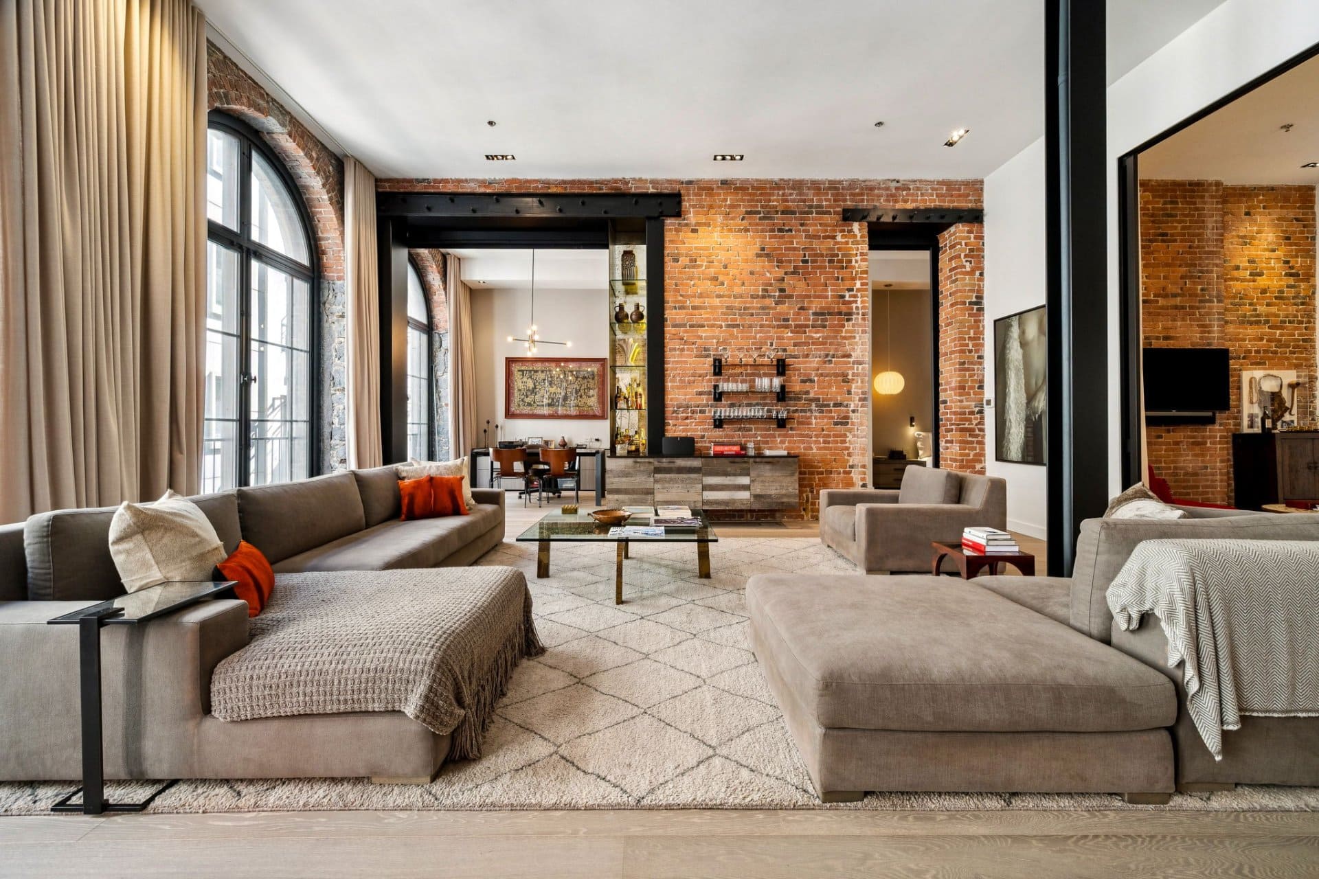 Un condo à vendre dans l’immeuble Caverhill