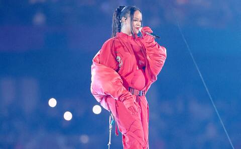 Rihanna dazzled her fans.