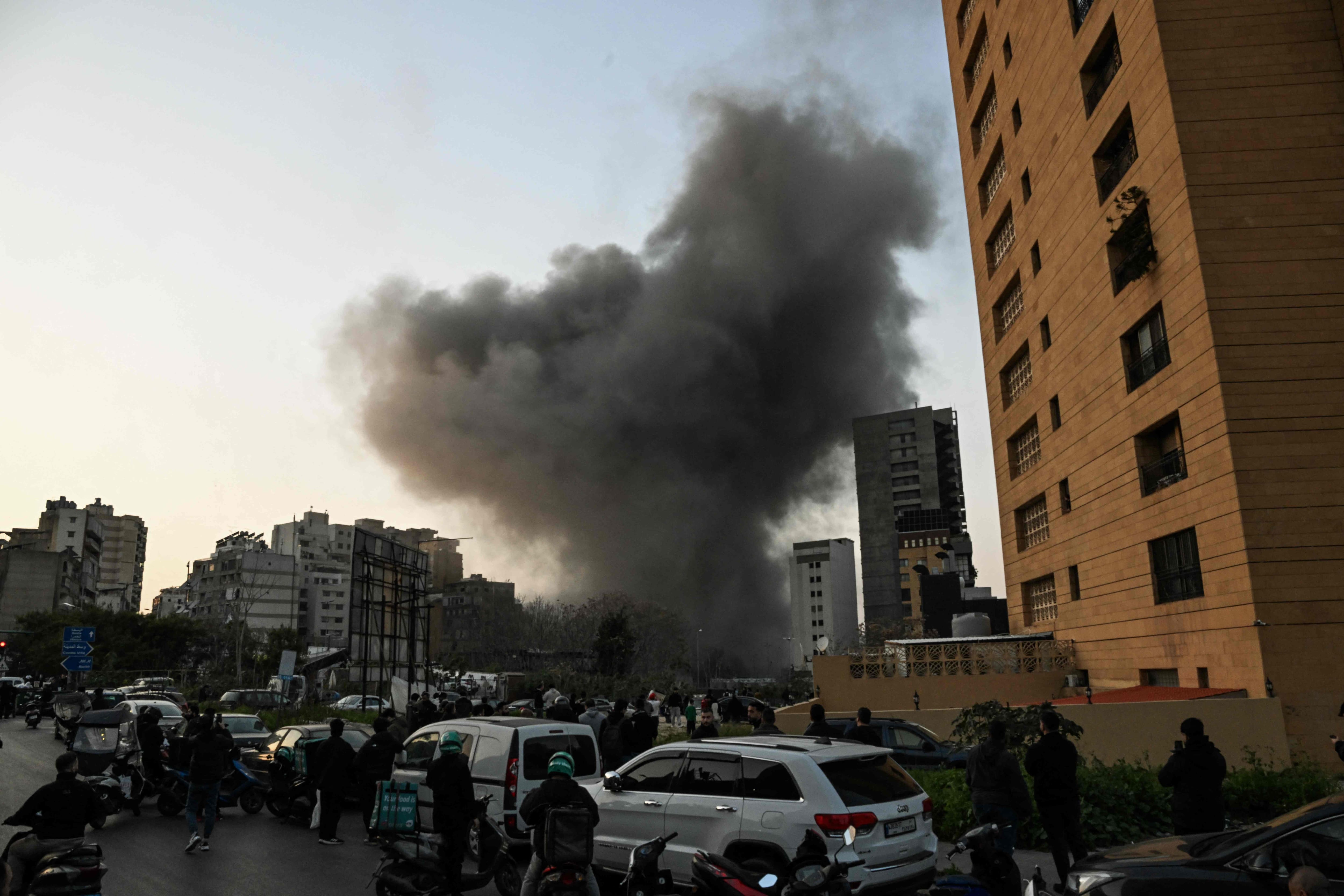 EN DIRECT | 13e jour de la guerre au Moyen-Orient: l'Iran affirme ne pas miner le d&eacute;troit d'Ormuz