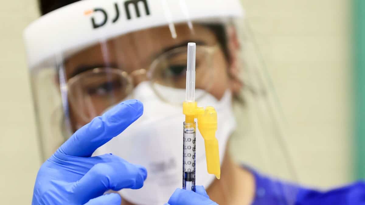 Une nouvelle étude confirme le rapport entre le vaccin contre la COVID-19 et la prolongation du cycle menstruel