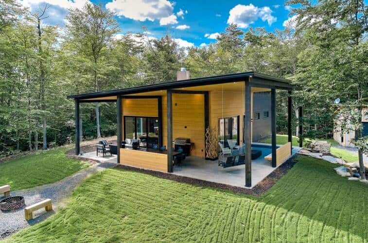 Un chalet avec terrasse de luxe pour 850 000$