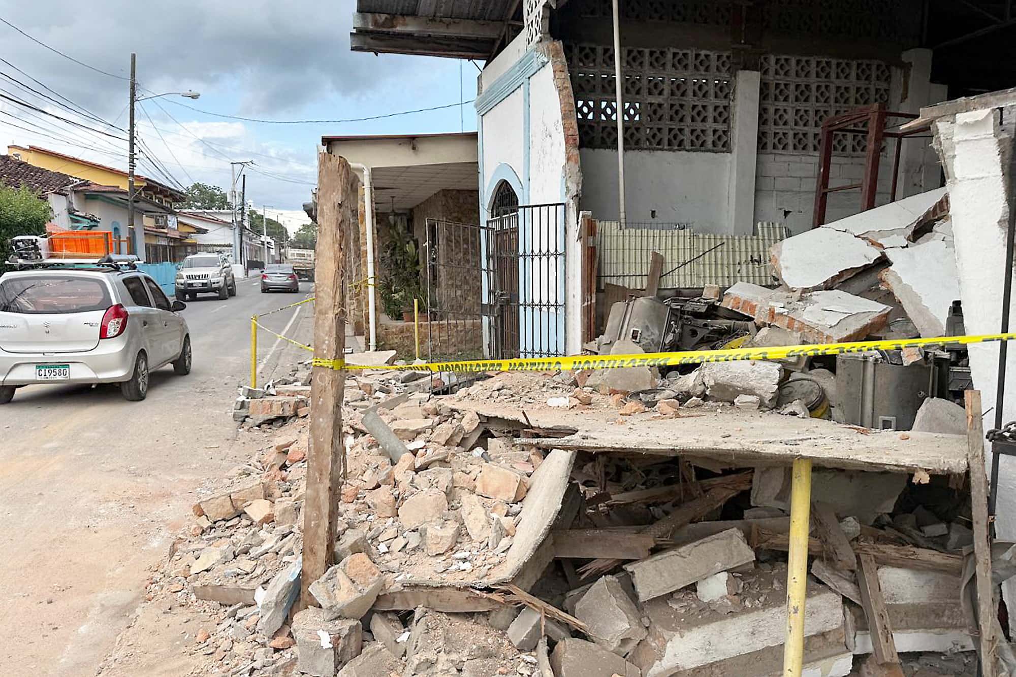 «La plupart des gens étaient inquiets, certains pleuraient»: un puissant séisme surprend des Québécoises installées au Panama