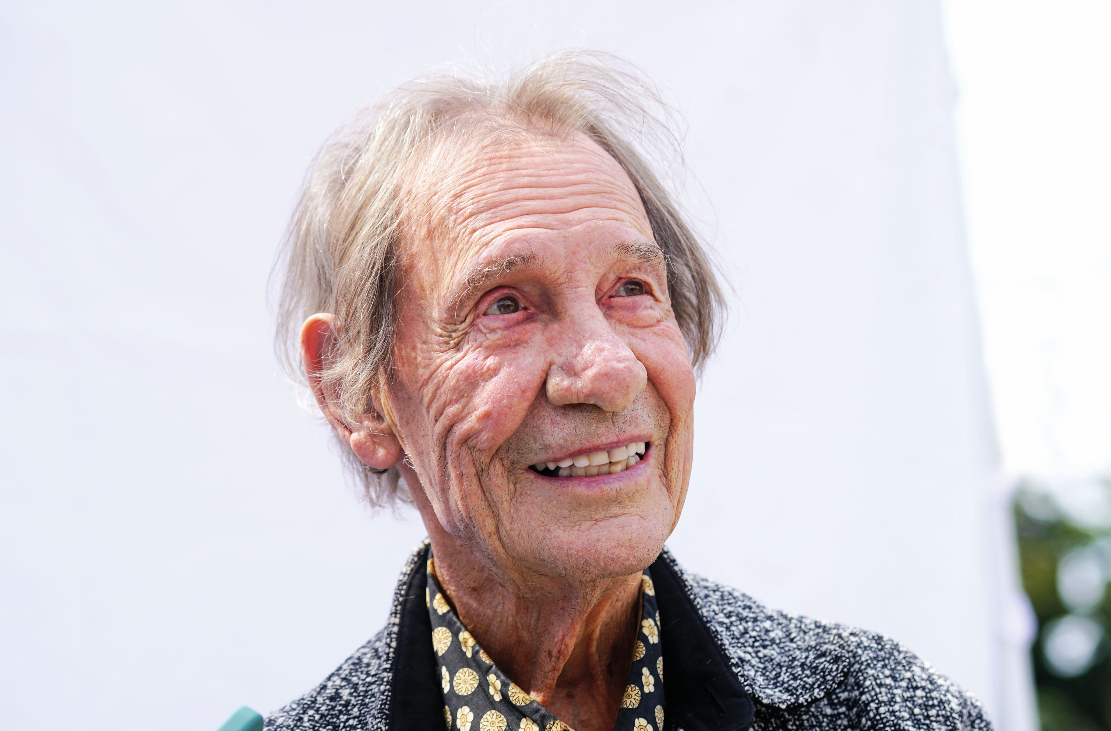 1ere sortie publique depuis son hospitalisation