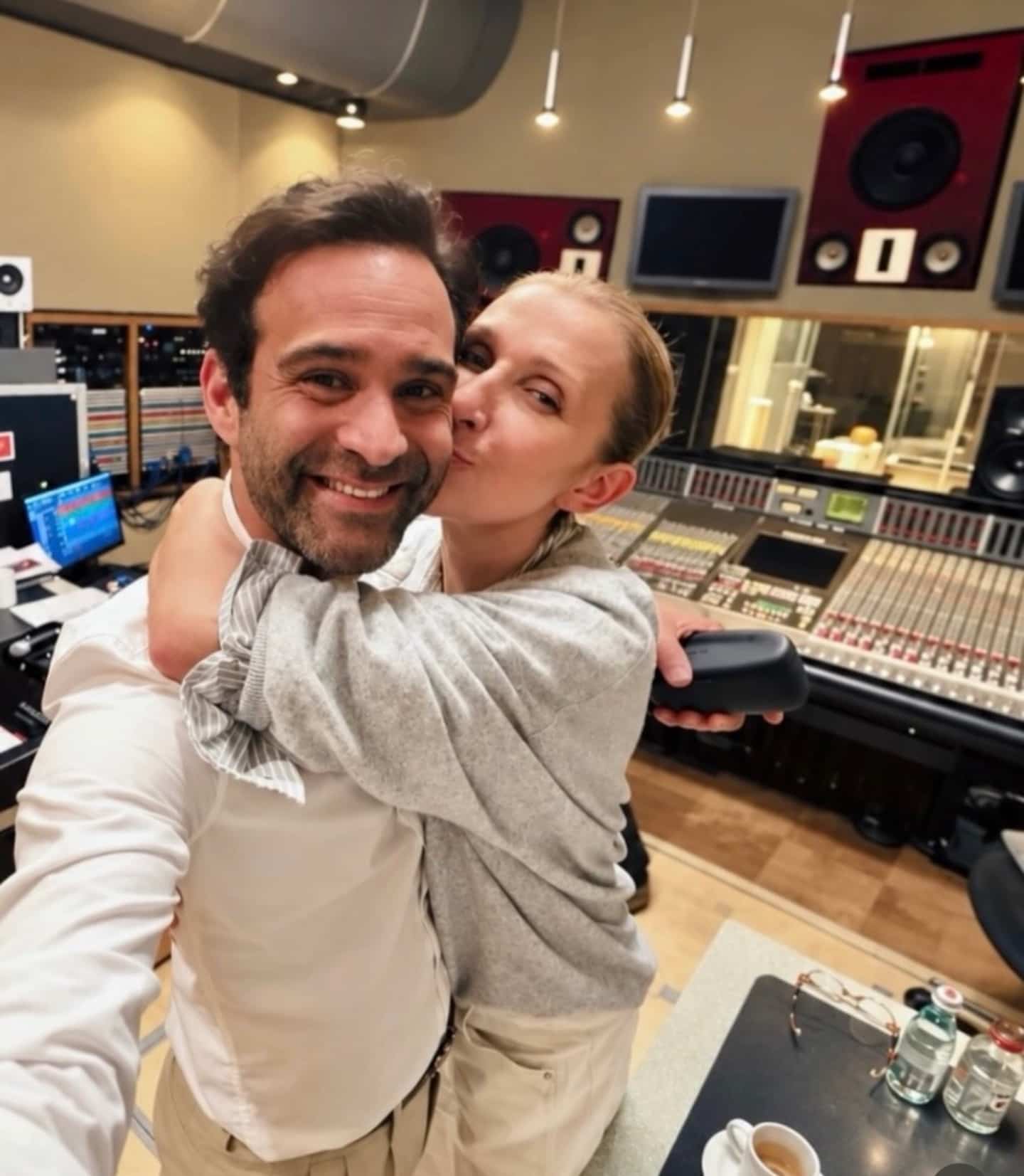 L'artiste Ycare dévoile des clichés exclusifs d'une session studio avec Céline Dion
