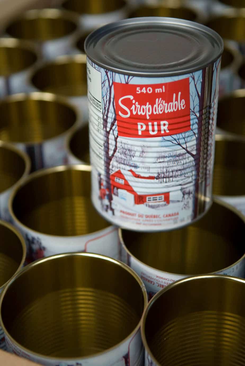 Image principale de l'article Le Québec stocke des millions de livres de sirop