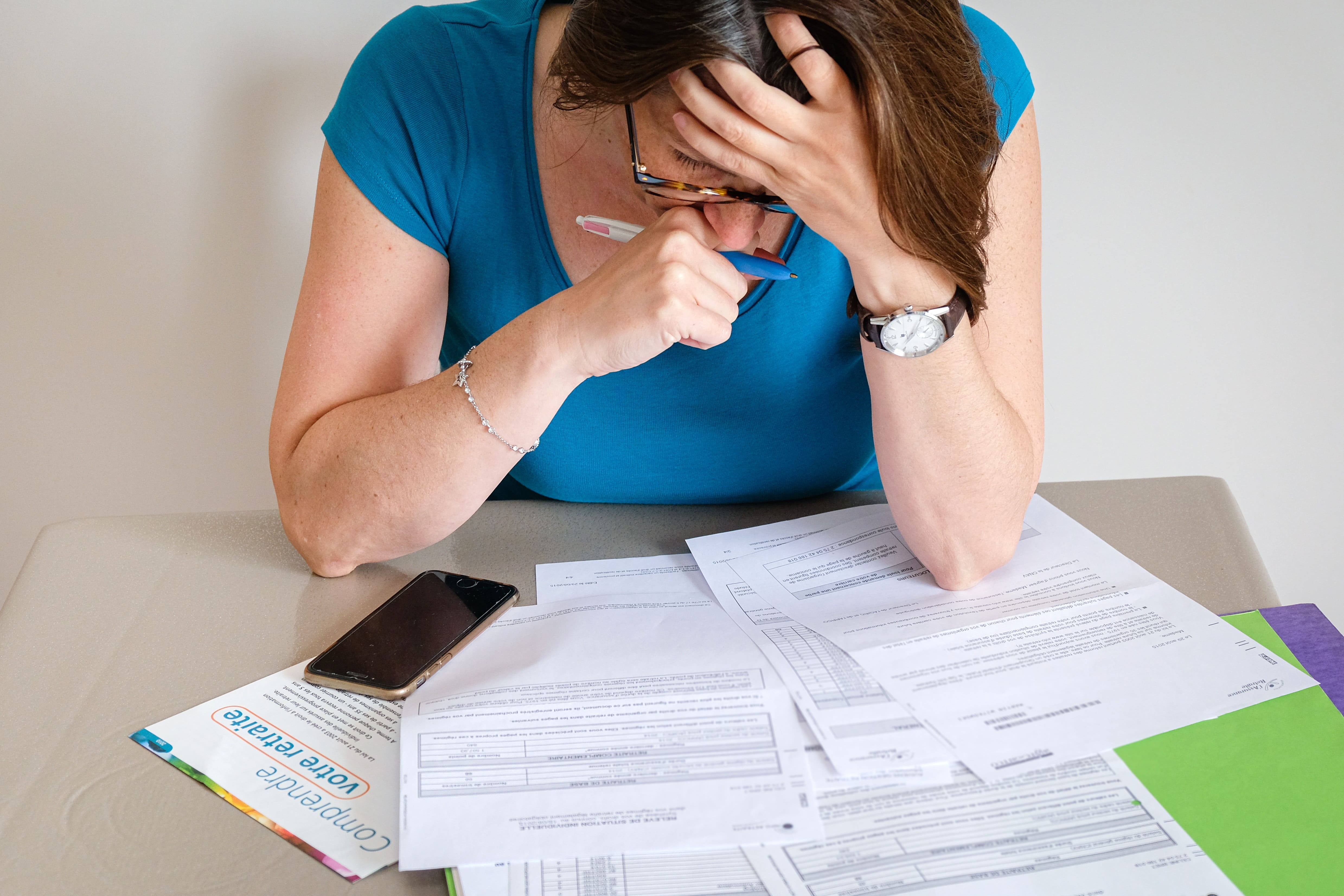 REER, congé de maternité et salaire inférieur: les femmes ont 30% moins de revenus que les hommes à la retraite