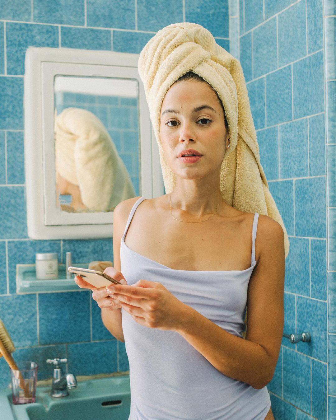 7 erreurs qu'on commet en lavant nos cheveux