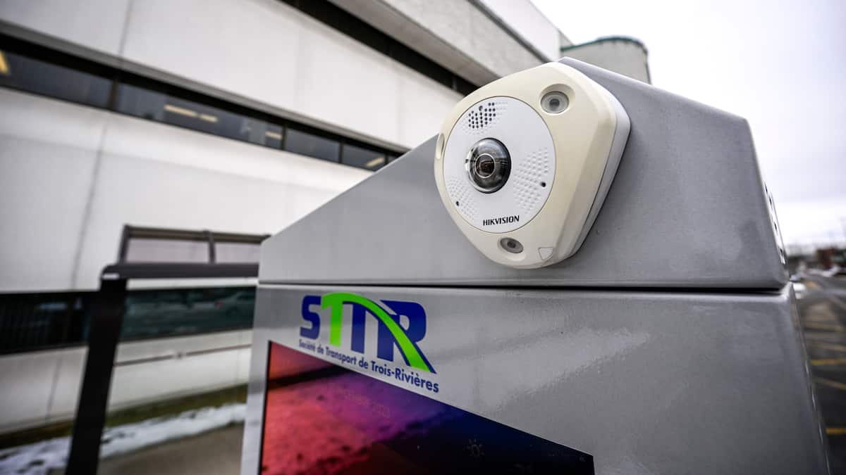 Caméras de surveillance chinoises: des organismes demandent qu’on interdise leur vente au Canada