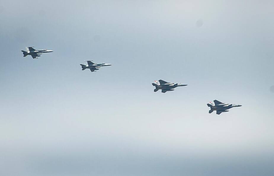 Image principale de l'article Des avions de chasse ont survolé Montréal