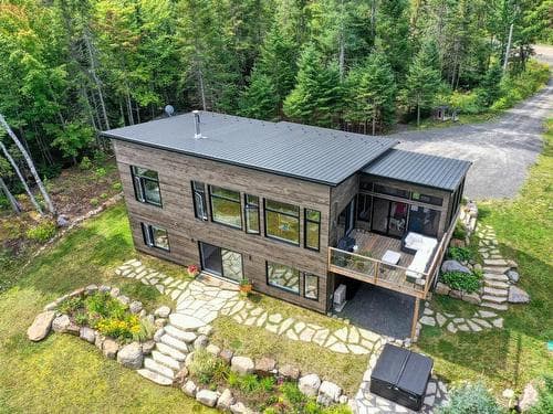 Une propriété moderne toute paisible à vendre à SainteMargueritedu