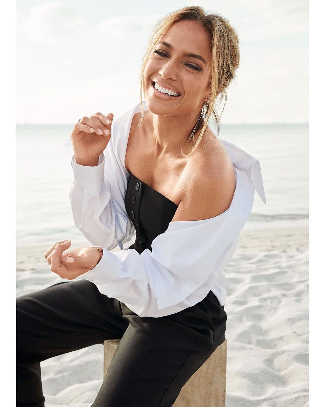 Le maillot de bain adoré par J.LO à moins de 70 $