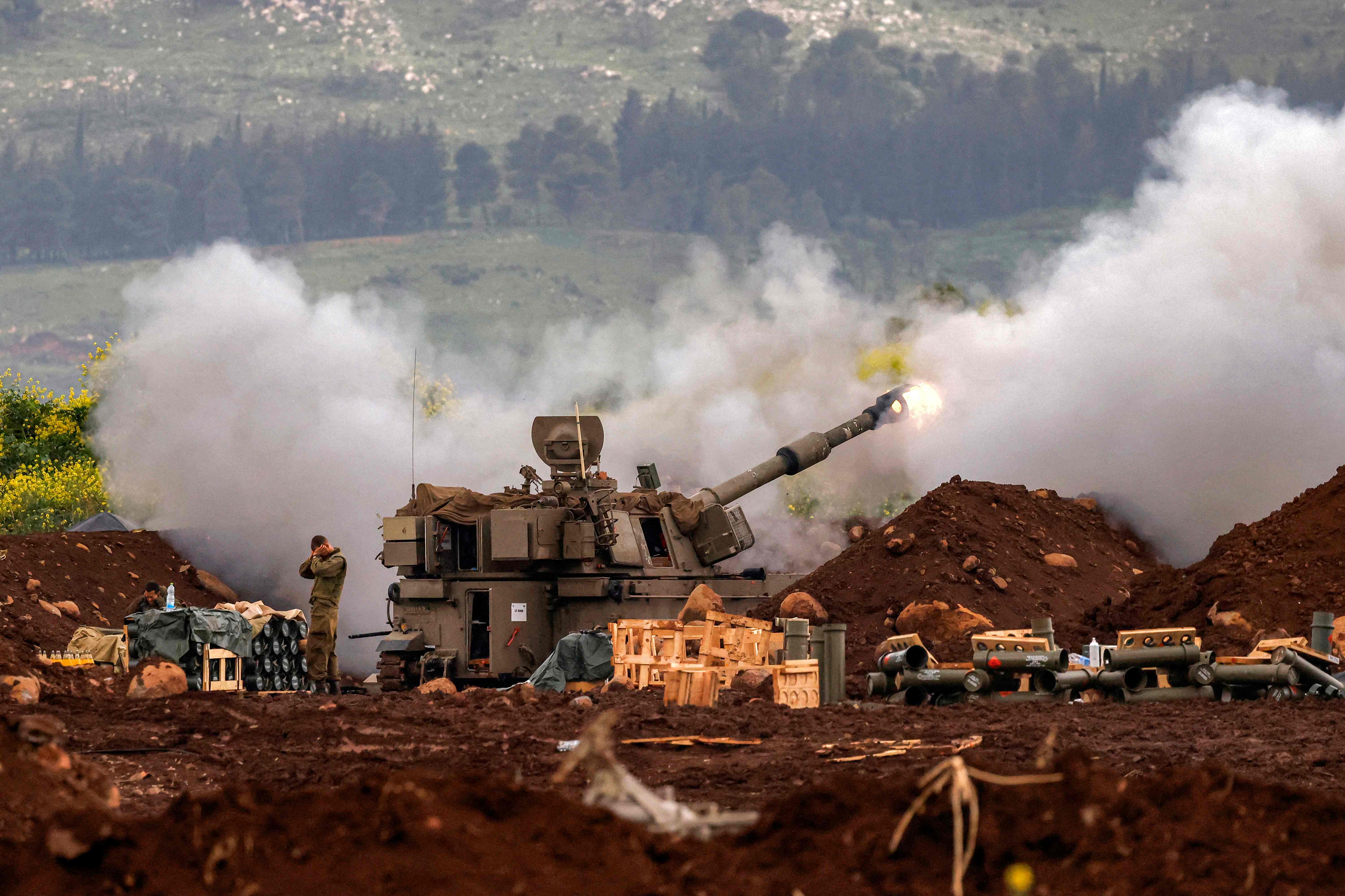 Liban: larmée israélienne tue un responsable du Hamas, le Hezbollah vise le centre dIsraël