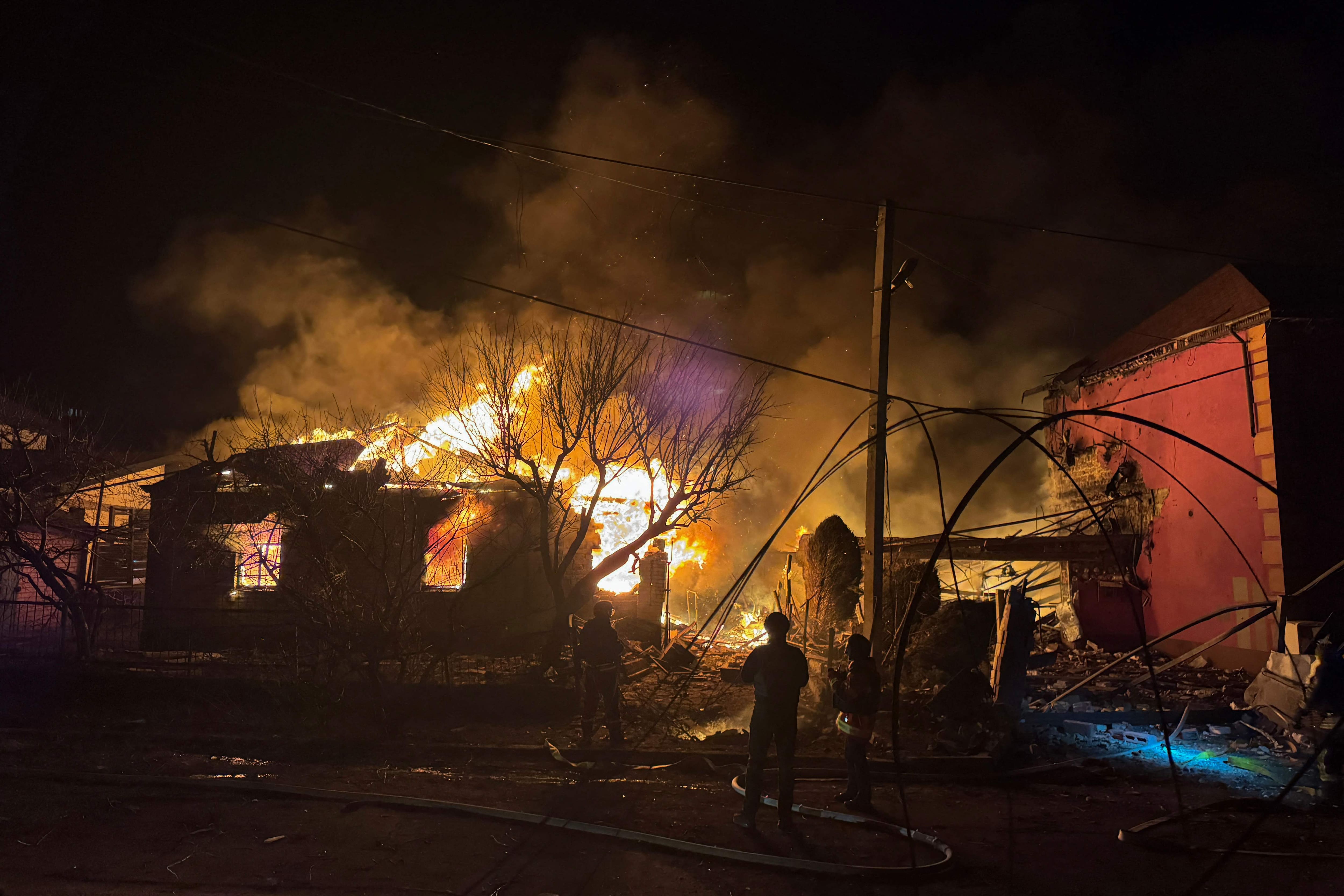 Deux morts dans des frappes en Russie et en Ukraine