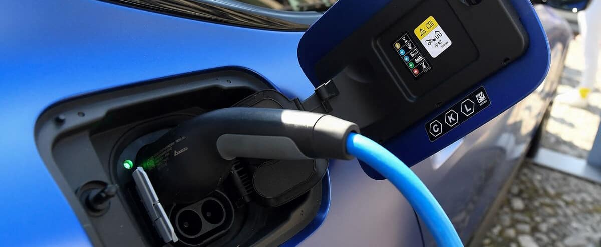 Comment recycler sa batterie de voiture électrique?