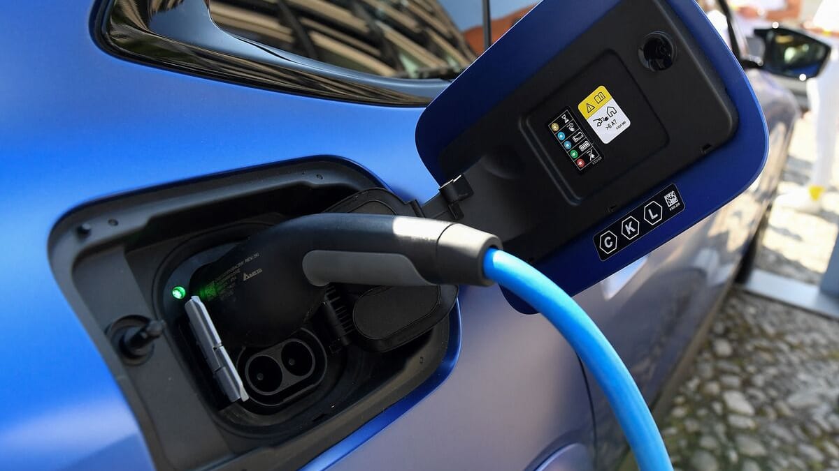 Comment recycler sa batterie de voiture électrique?