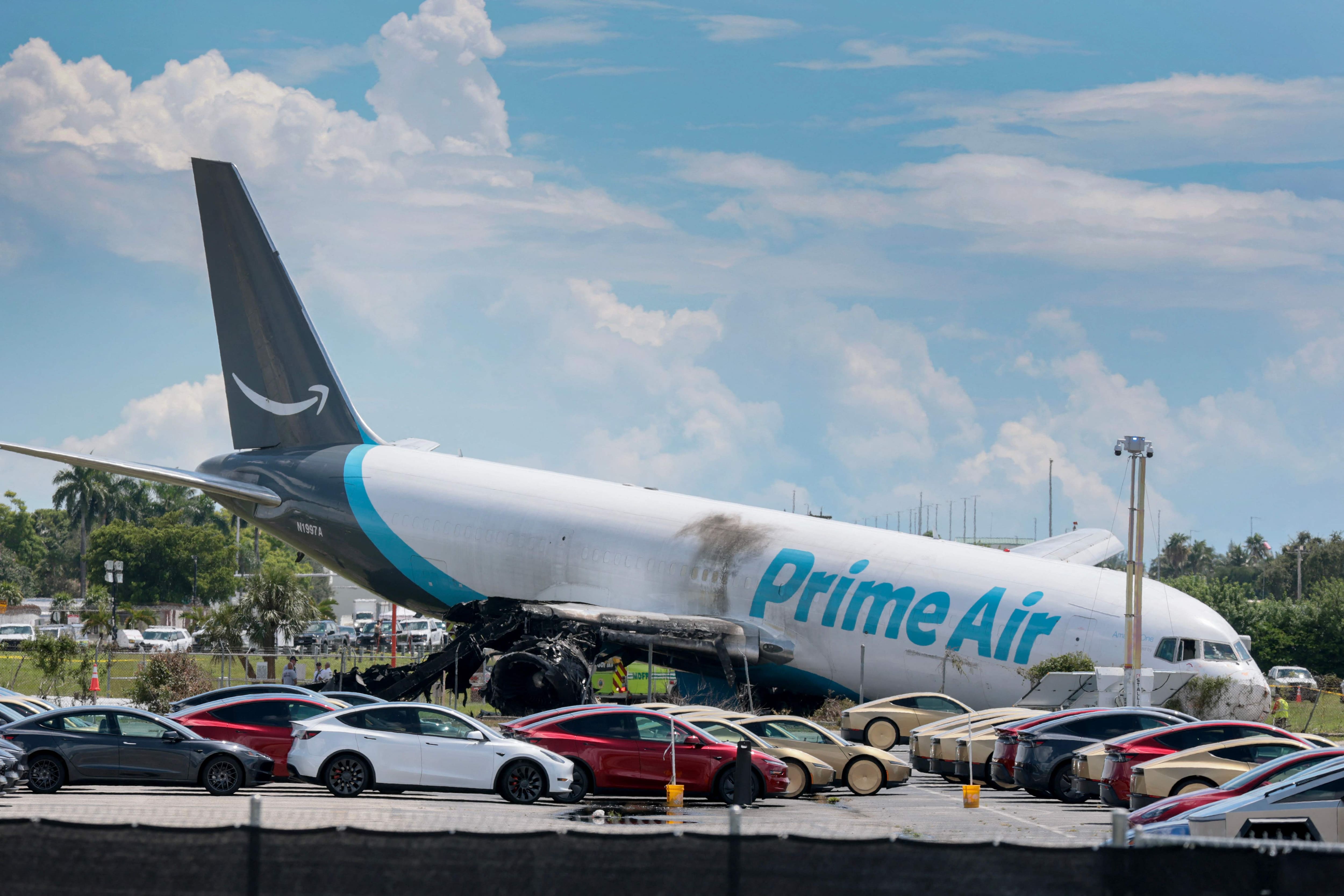 Voici ce que l'on sait sur l'avion-cargo d'Amazon qui s'est écrasé à Miami