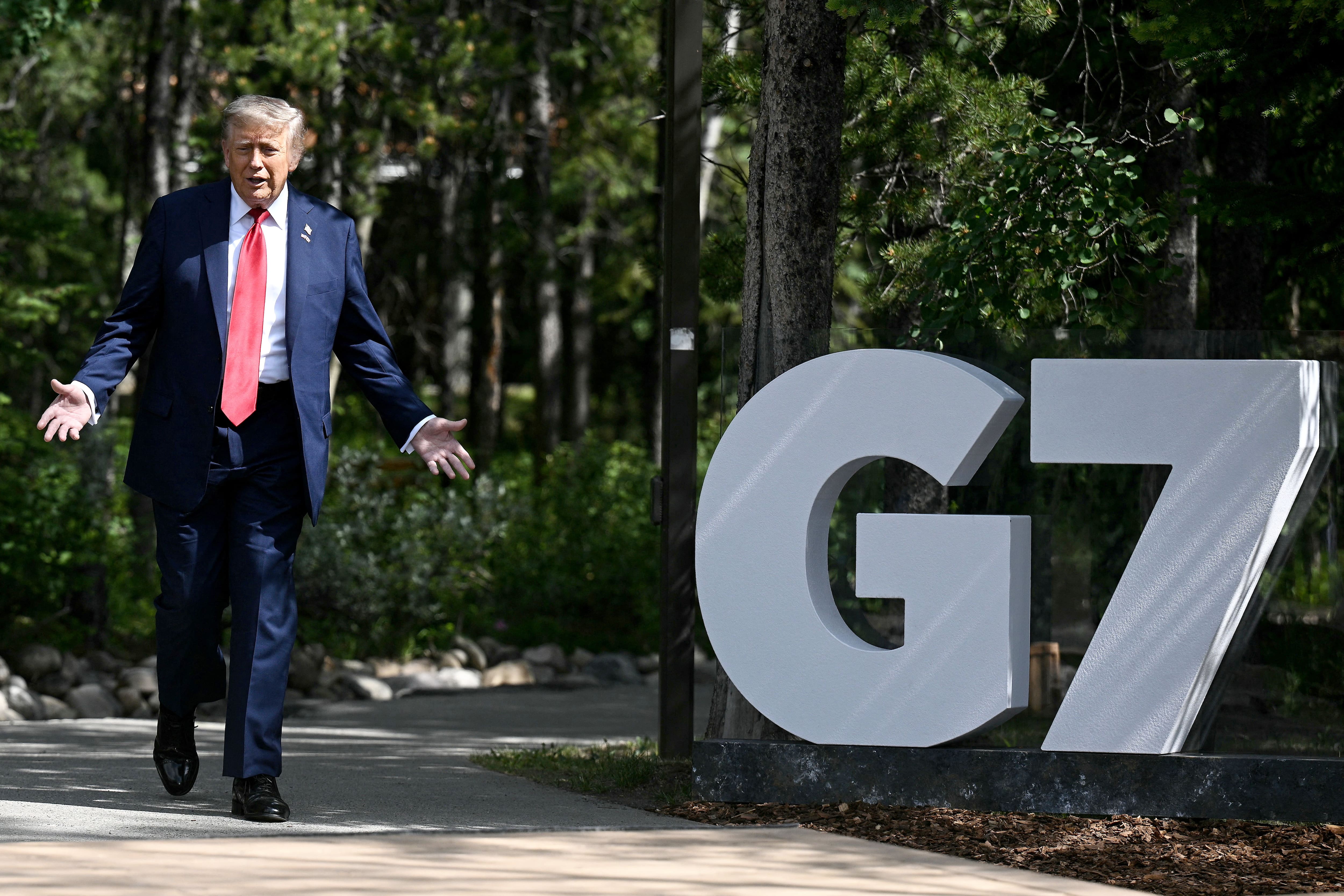 Un policier de la GRC sous enqu&ecirc;te criminelle pour des menaces visant Trump pendant le G7