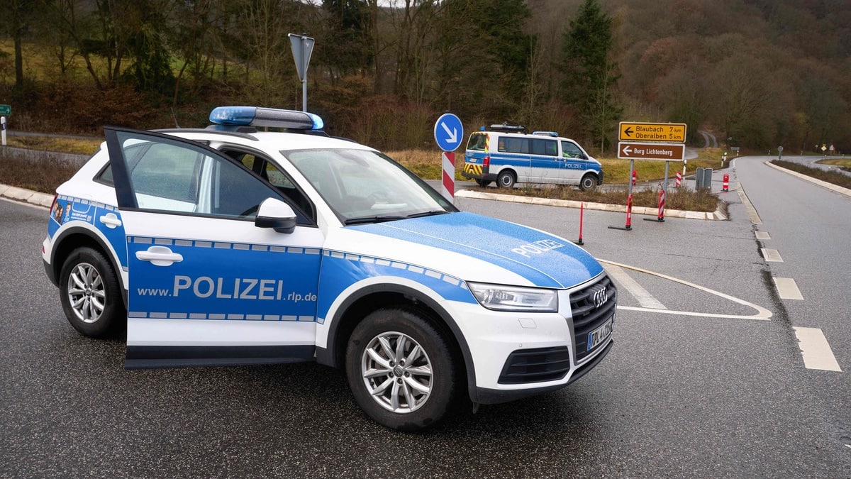 Allemagne: deux policiers abattus lors d'un contrôle routier