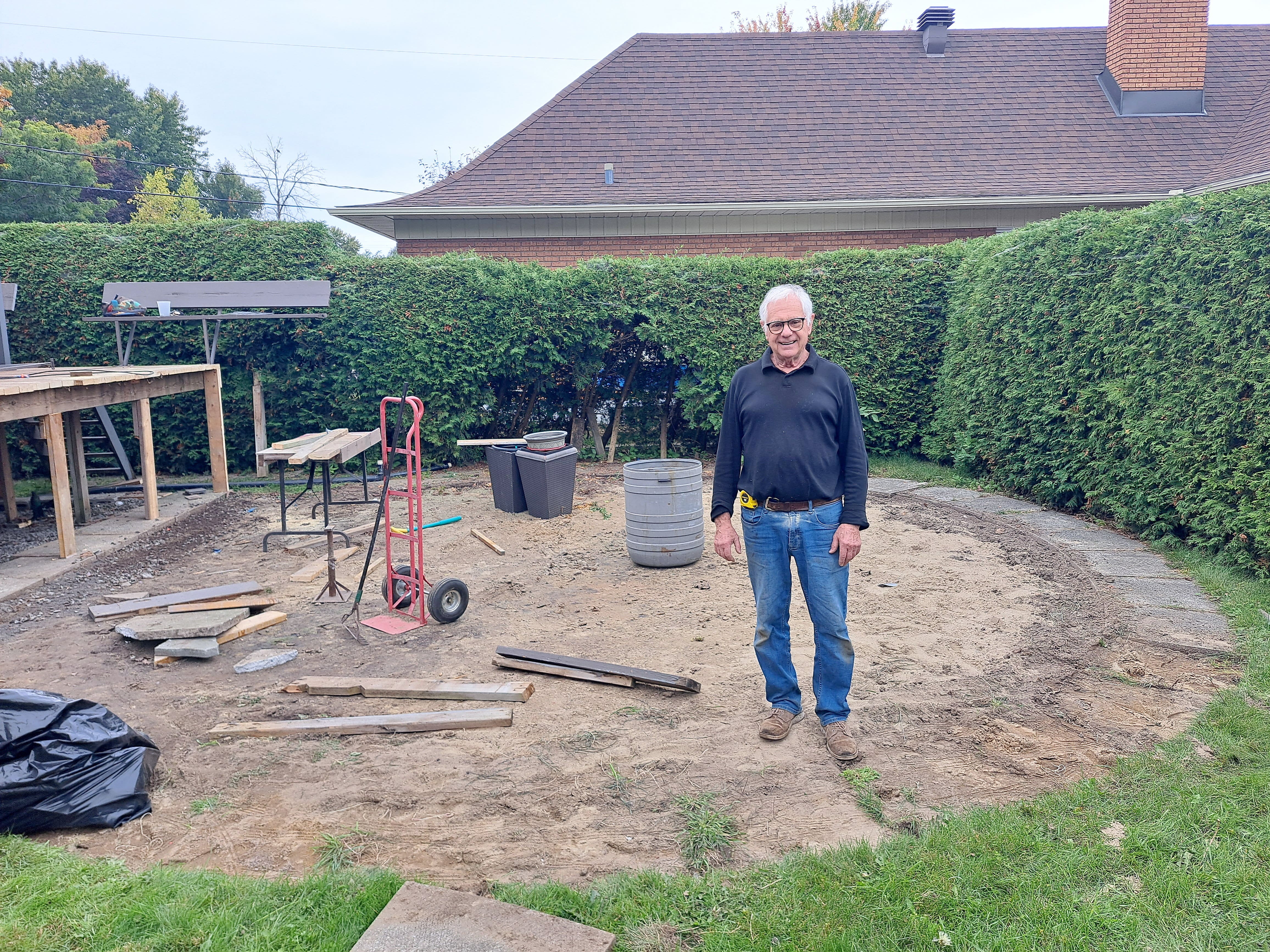 R&egrave;gle pour les piscines r&eacute;sidentielles: il d&eacute;monte sa piscine la veille de l&rsquo;annonce du sursis de Genevi&egrave;ve Guilbault
