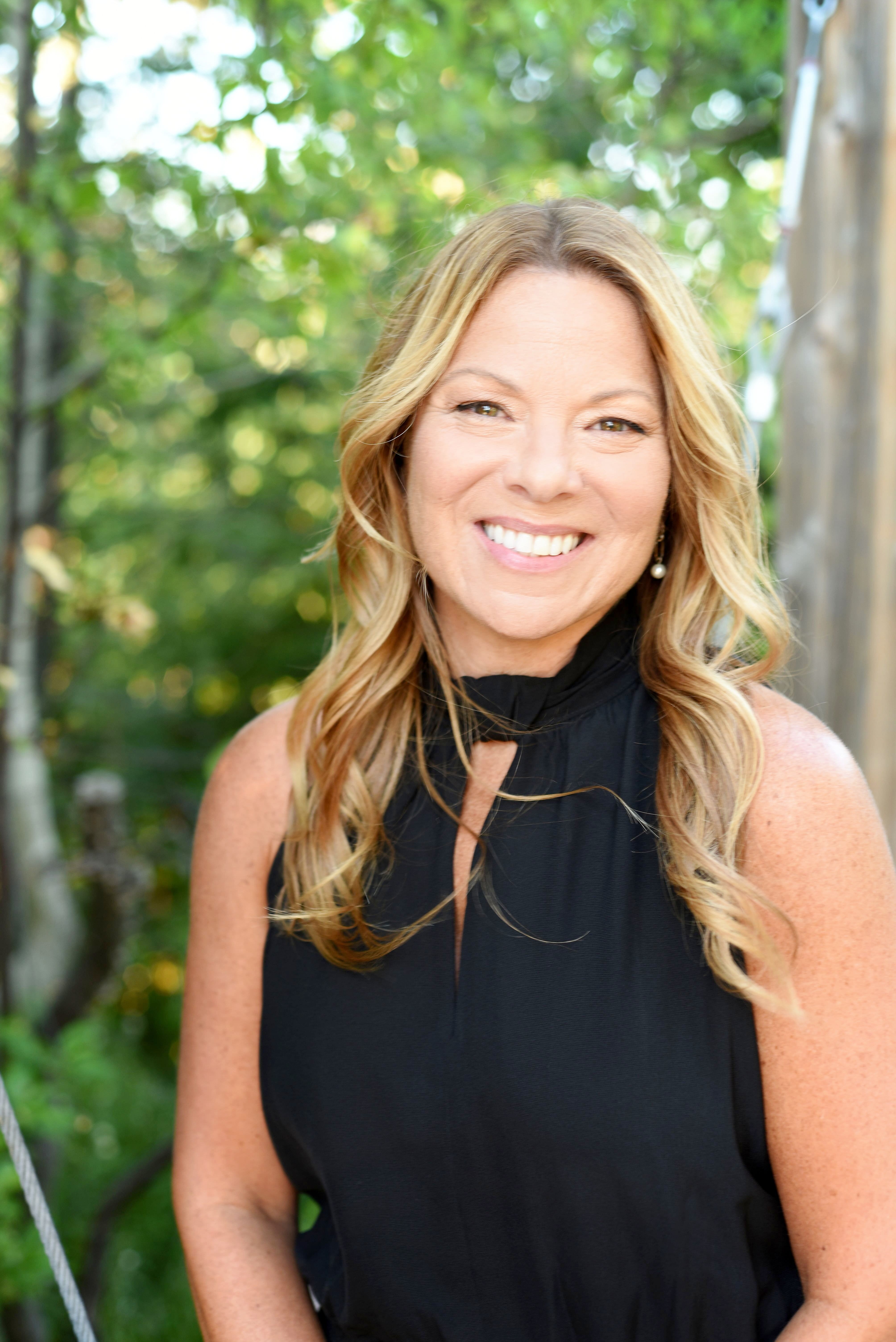 Des chiens deviennent des facteurs dans ce livre jeunesse de Cindy Roy