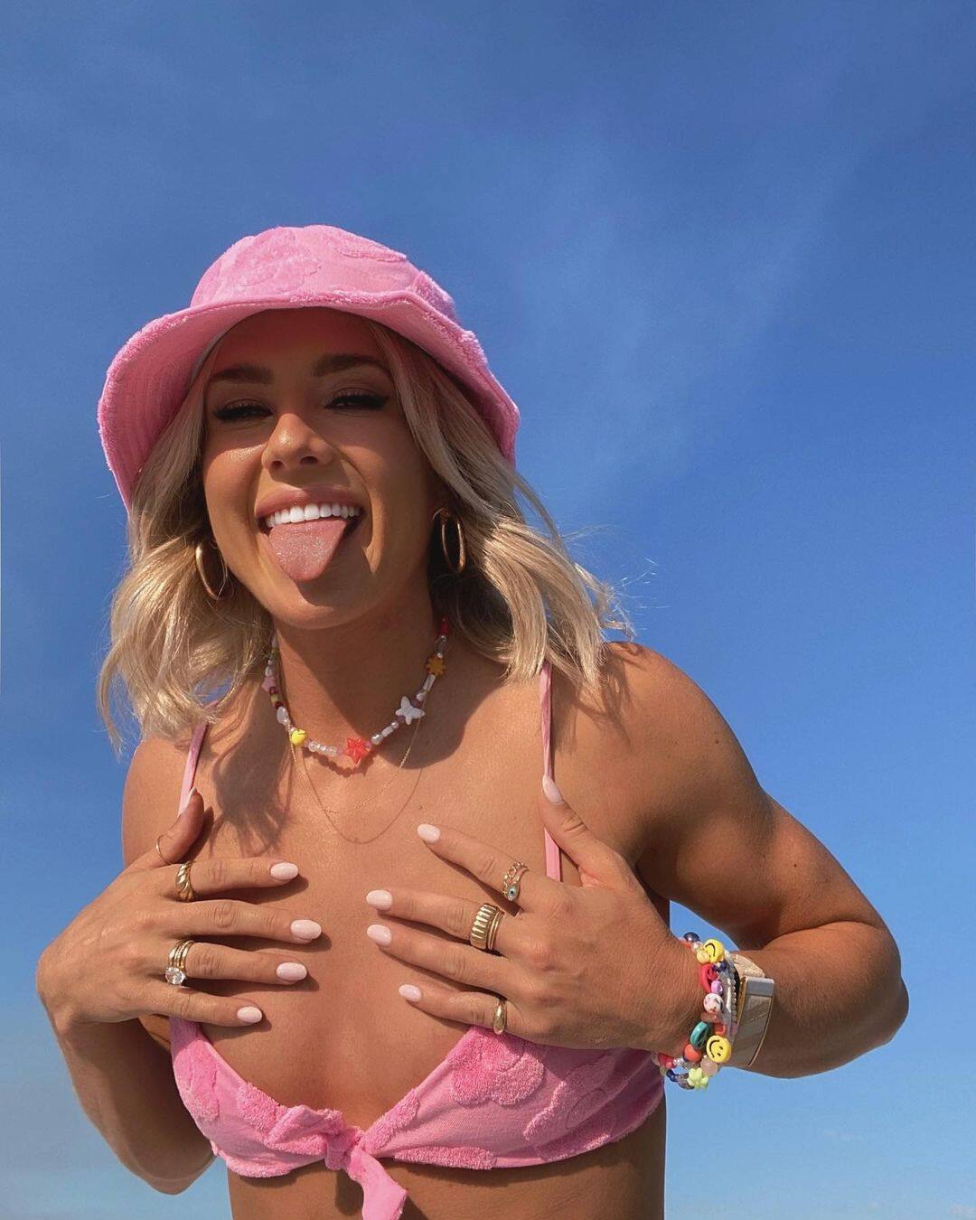 Il vous faut un bucket hat cet été et en voici 15