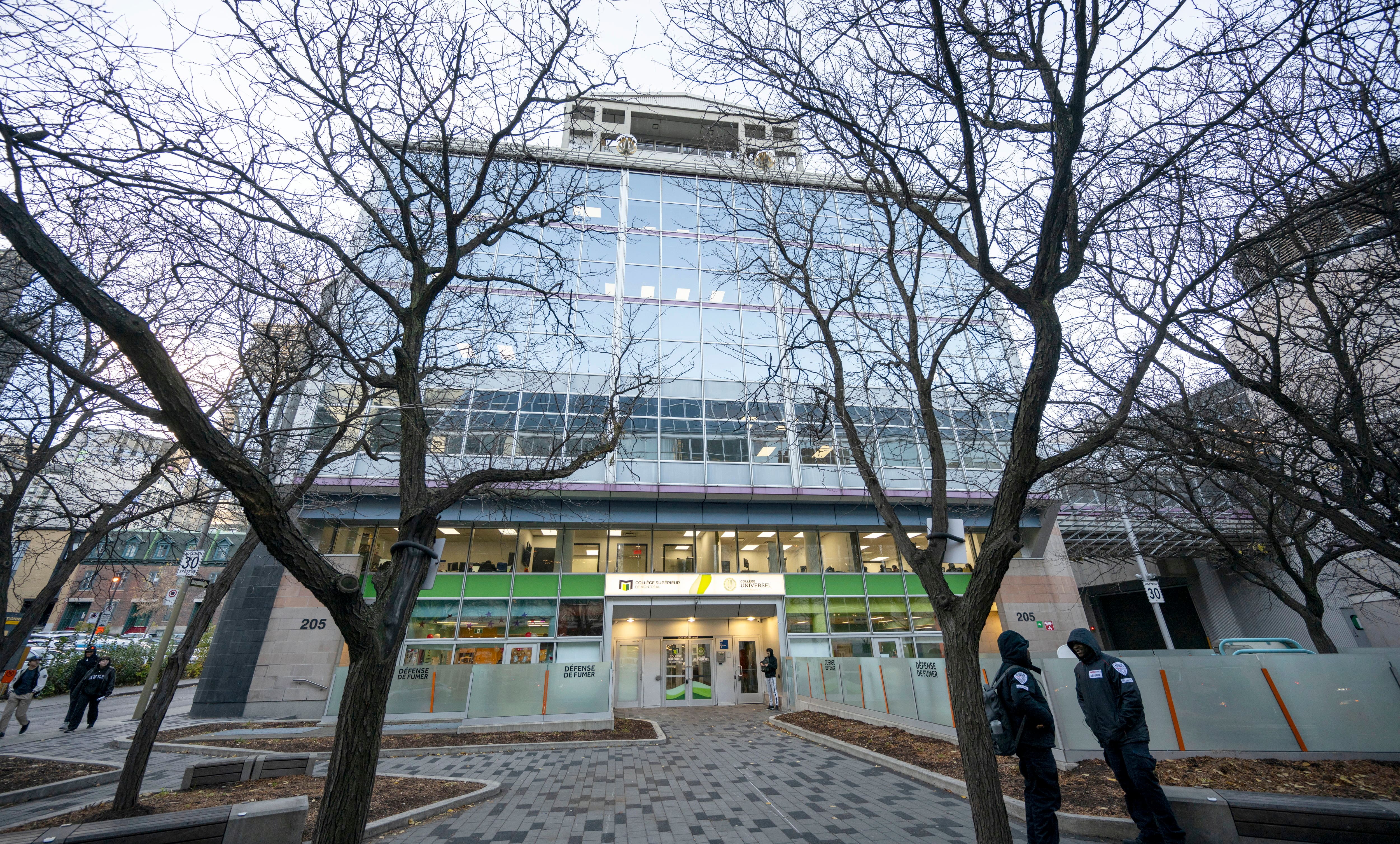 Admissions suspendues jusqu&rsquo;en 2026 au Coll&egrave;ge sup&eacute;rieur de Montr&eacute;al