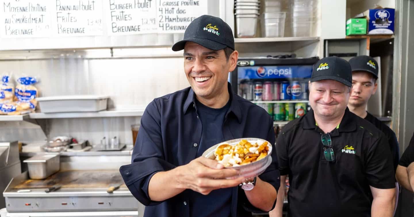 Retour sur les moments insolites des tournées électorales des chefs québécois