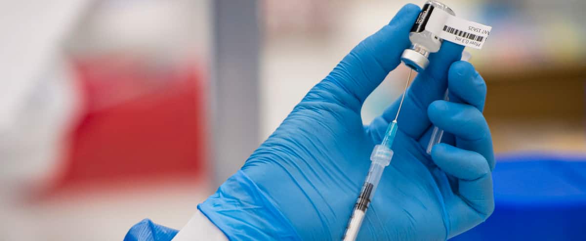 Sherbrooke: un suspect recherché pour avoir agressé une infirmière qui aurait vacciné sa femme sans son consentement