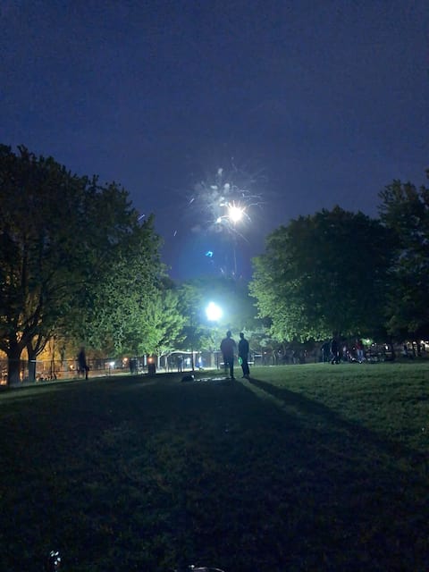 Quebecers celebrate the end of the curfew in an original way