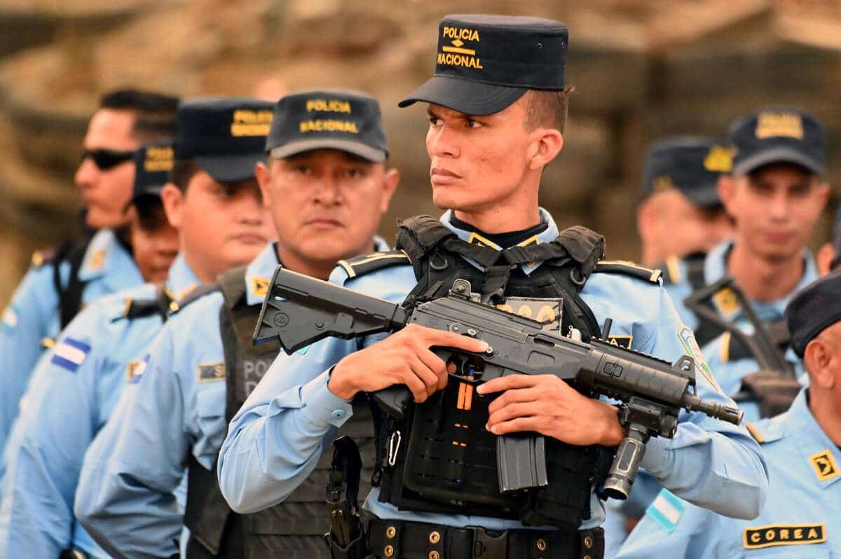 Plan d'urgence contre le crime: le Honduras va construire une &laquo;m&eacute;gaprison&raquo;