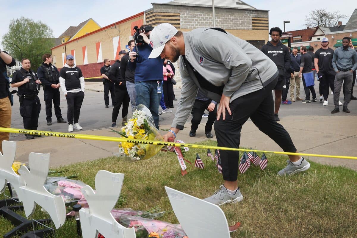 Tuerie raciste de Buffalo: les Bills et la NFL font un don de 400 000 dollars
