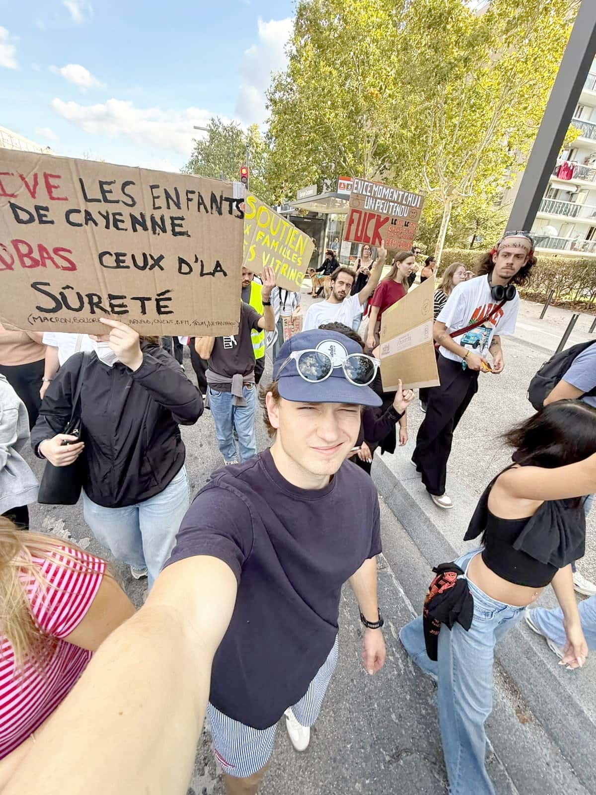 Des Québécois sont au cœur des manifestations françaises lors desquelles se sont unis les lycéens et les Gilets jaunes