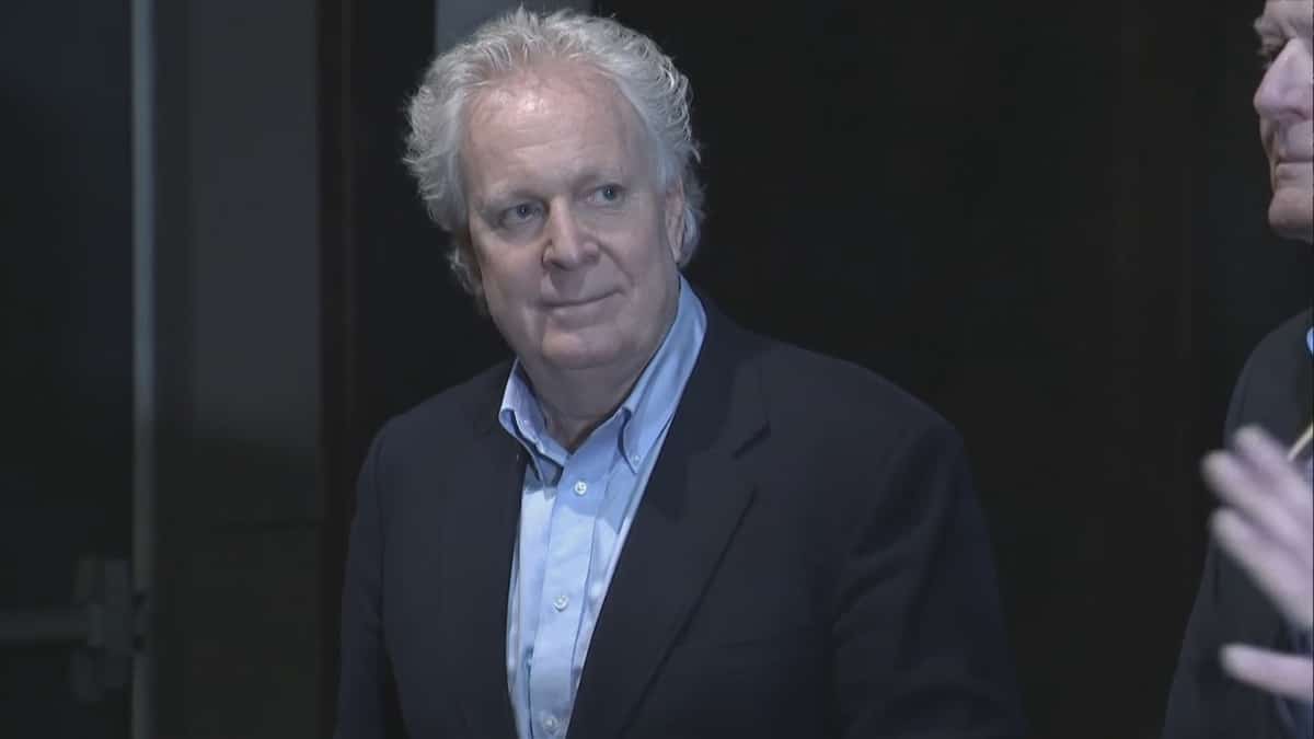 Jean Charest devra faire plus que de promettre le pouvoir aux conservateurs