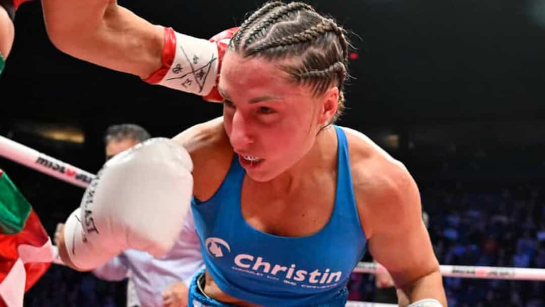 Une douloureuse défaite sur tous les plans pour Kim Clavel - TVA Sports