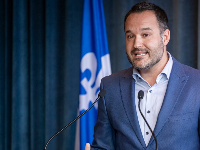 Succession de François Legault : le ministre Mathieu Lacombe appuie Fréchette