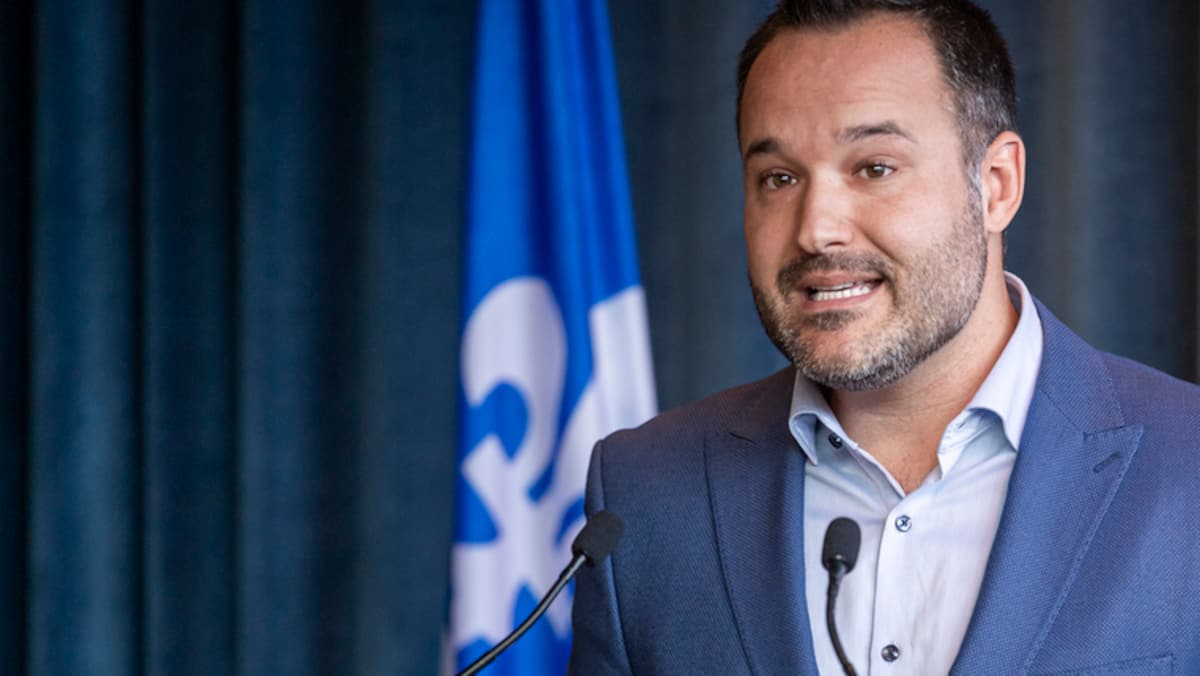 «Stratégie costaude»: Québec promet son plan pour aider le milieu audiovisuel d’ici la Saint-Jean-Baptiste